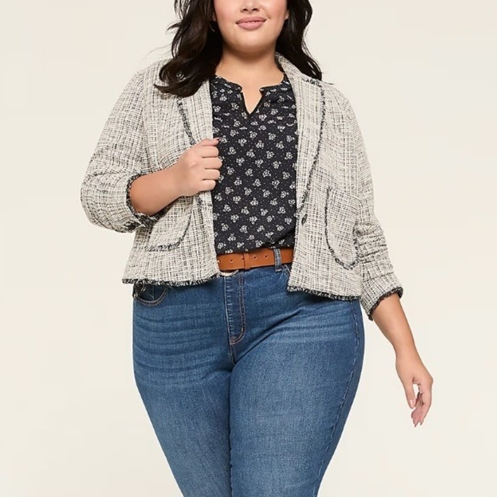 Lane Bryant NEW 2024 Knit Tweed Short Blazer Jacket Women 18 Fringe Black White
